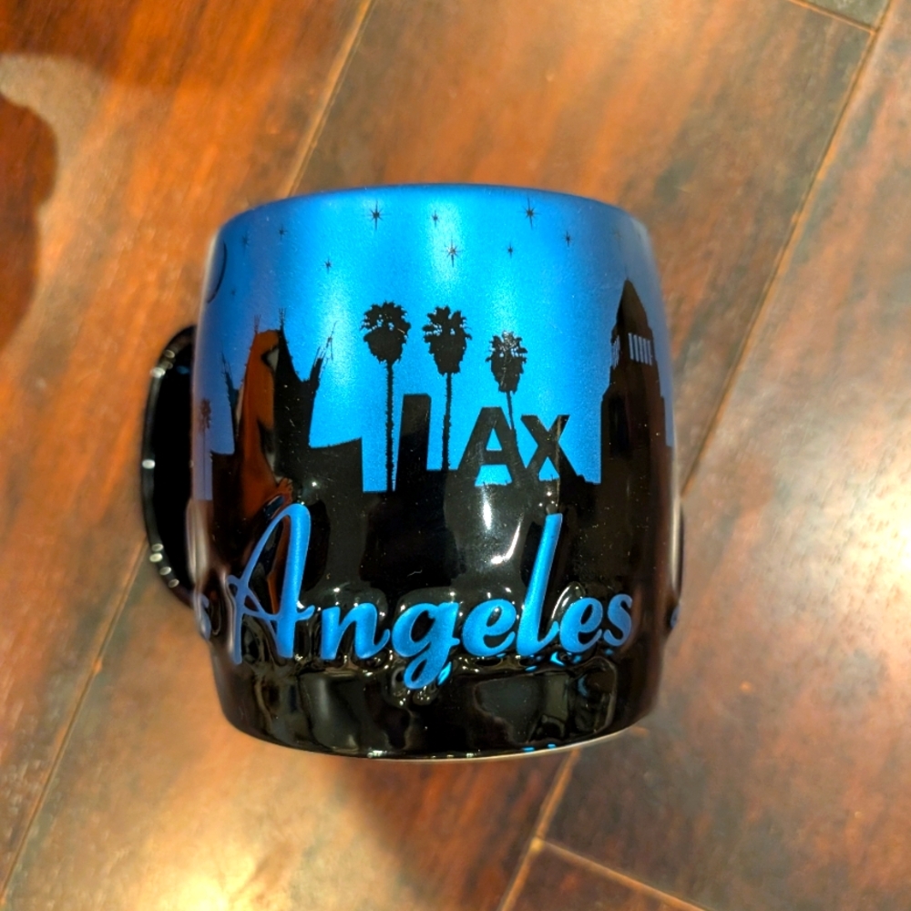 🔥$5 if bundled🔥 Blue and Black Los Angeles Skyline Mug